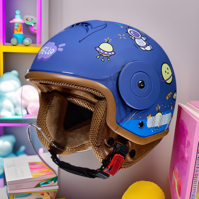 BYB Kinderen Cartoon Helm 3C G - Kids Ride On Suitcase Scooter recensie en prijs